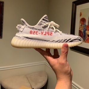 Yeezy 350 zebra